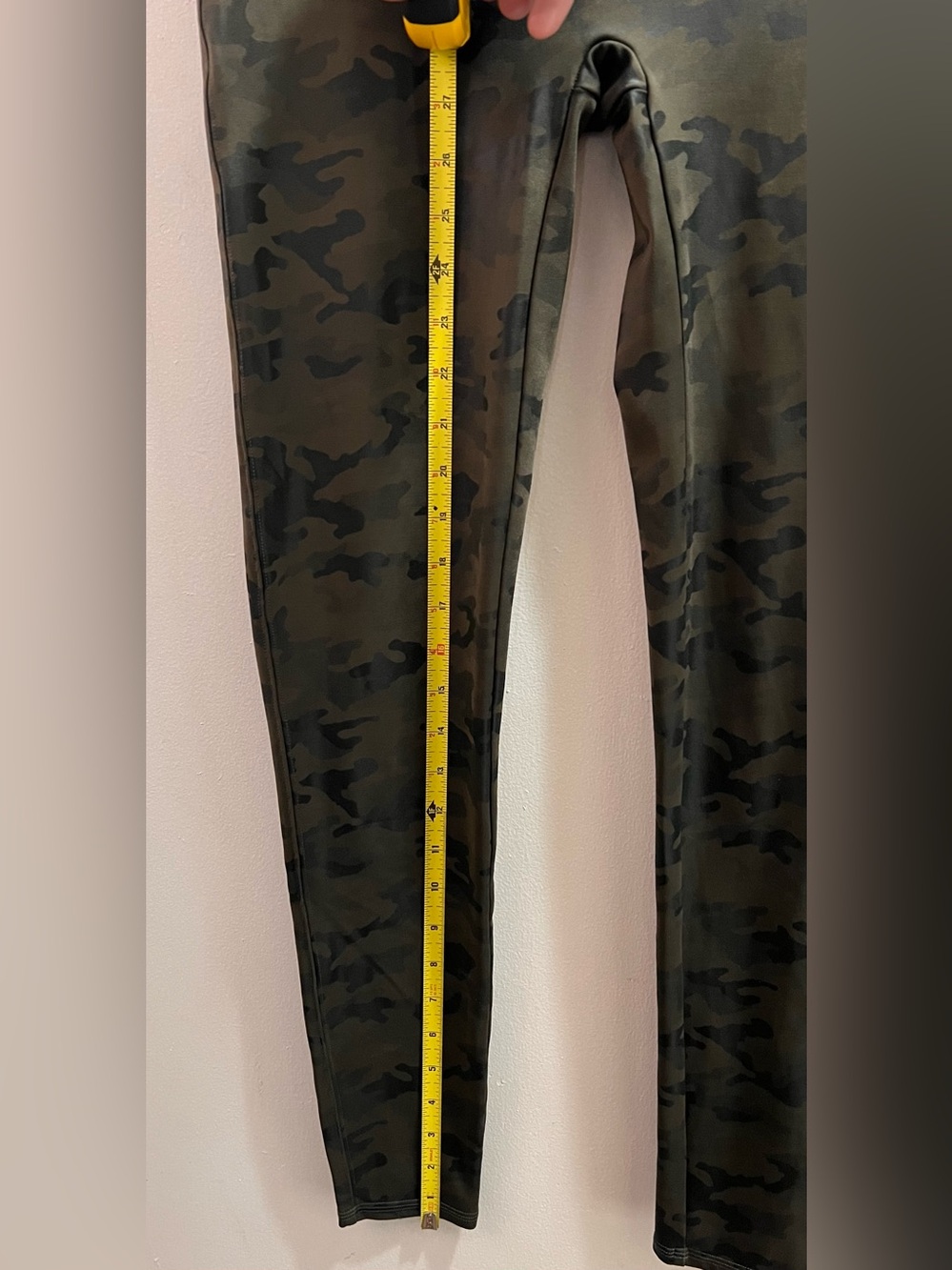 Spanx camo leggings NWOT - Picture 7 of 8